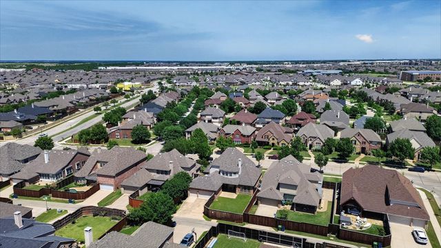 2416 Lady Of The Lake Boulevard, Lewisville, TX 75056