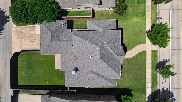2416 Lady Of The Lake Boulevard, Lewisville, TX 75056
