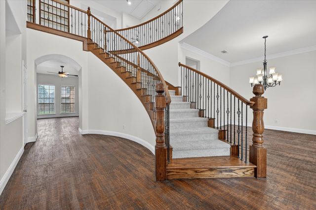 2416 Lady Of The Lake Boulevard, Lewisville, TX 75056