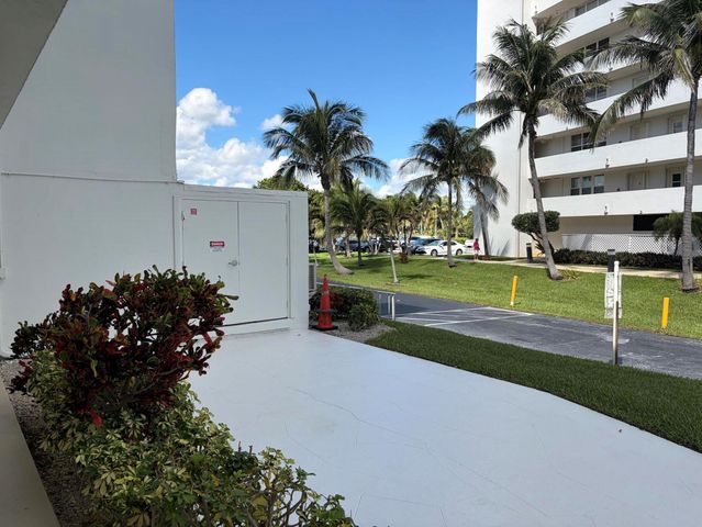 3600 N Ocean Drive Drive 124, Riviera Beach, FL 33404