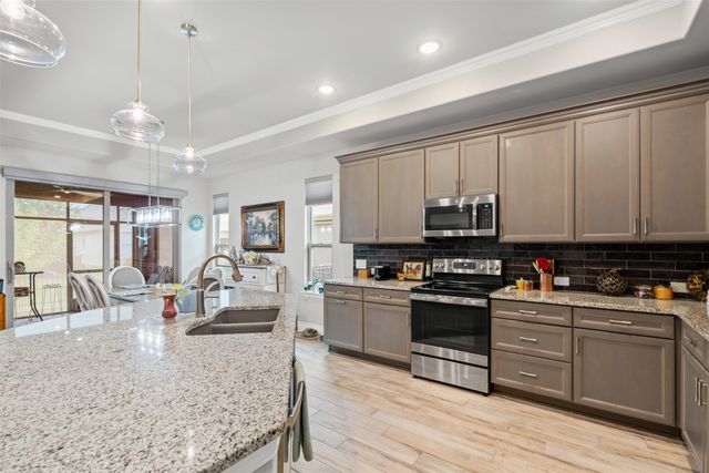 9608 Creekwood Drive, Denton, TX 76207