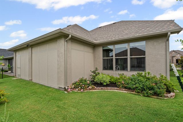 9608 Creekwood Drive, Denton, TX 76207