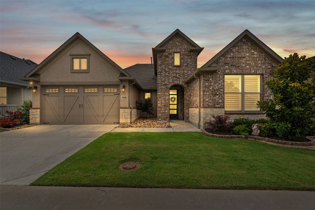 9608 Creekwood Drive, Denton, TX 76207