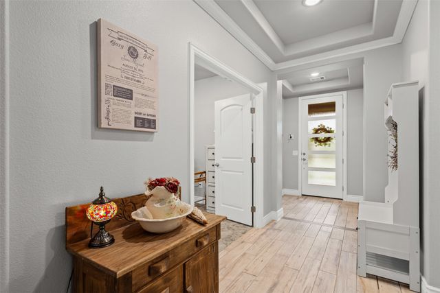 9608 Creekwood Drive, Denton, TX 76207