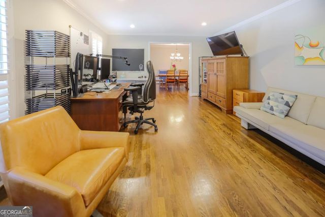 5735 Riverwood Drive, Atlanta, GA 30328