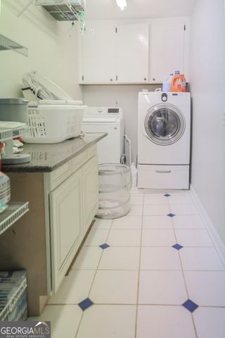 5735 Riverwood Drive, Atlanta, GA 30328