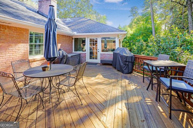 5735 Riverwood Drive, Atlanta, GA 30328