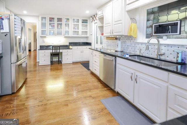 5735 Riverwood Drive, Atlanta, GA 30328