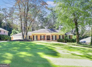 5735 Riverwood Drive, Atlanta, GA 30328