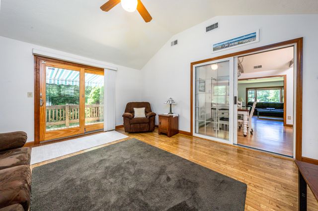 18 Goat Field Lane, Hyannis, MA 02601