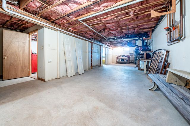 18 Goat Field Lane, Hyannis, MA 02601