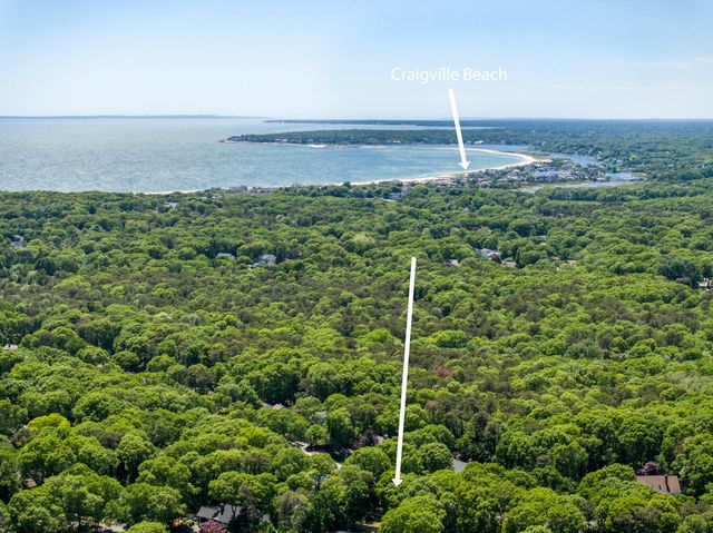 18 Goat Field Lane, Hyannis, MA 02601