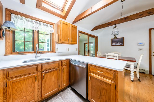 18 Goat Field Lane, Hyannis, MA 02601