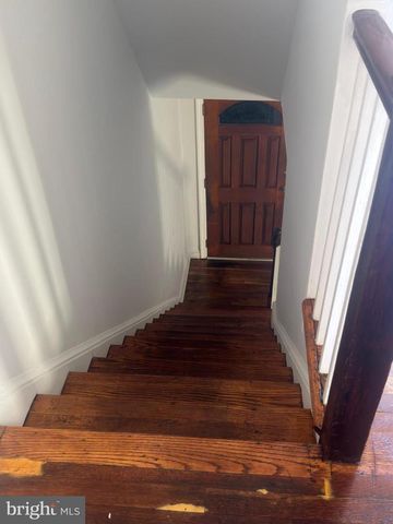 245 NICHOLSON ST NE, Washington, DC 20011