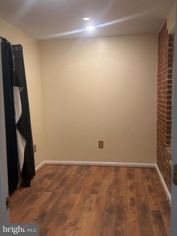 245 NICHOLSON ST NE, Washington, DC 20011