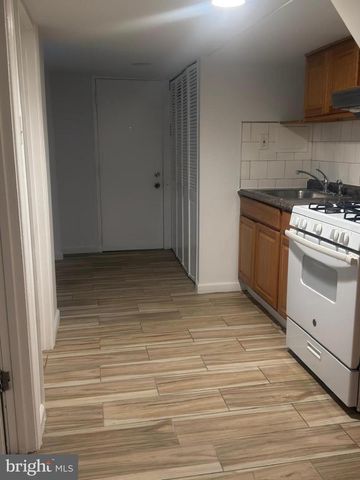 245 NICHOLSON ST NE, Washington, DC 20011