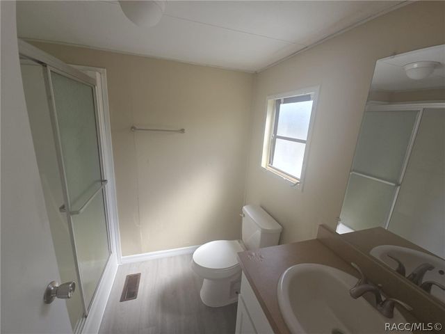 8122 N Princess Avenue, Dunnellon, FL 34433