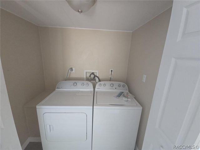 8122 N Princess Avenue, Dunnellon, FL 34433