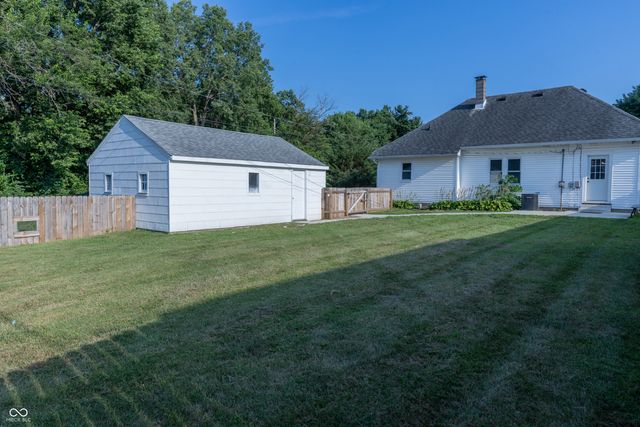 138 South Street, Southport, IN 46227