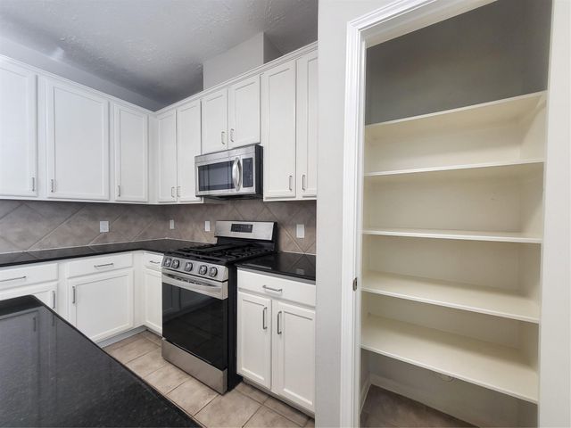 7415 Hollister Ridge, Houston, TX 77040