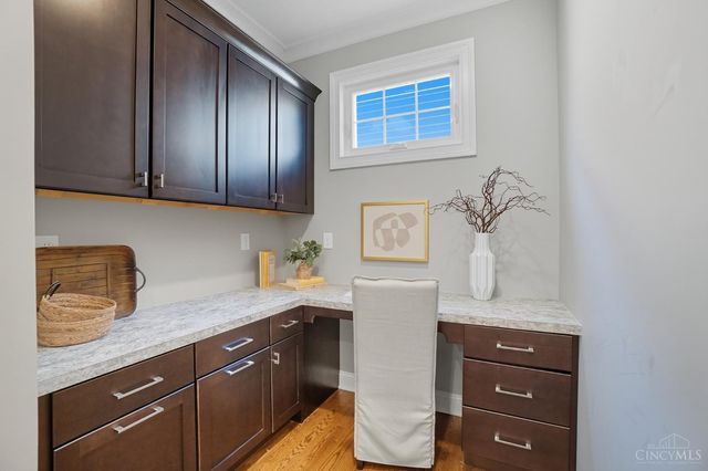 3633 Stettinius Avenue, Cincinnati, OH 45208