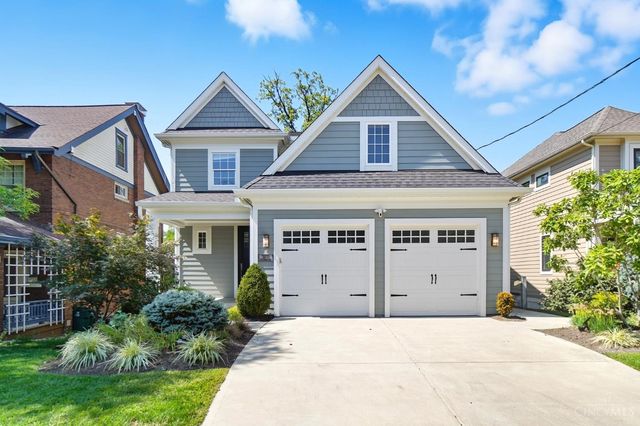 3633 Stettinius Avenue, Cincinnati, OH 45208