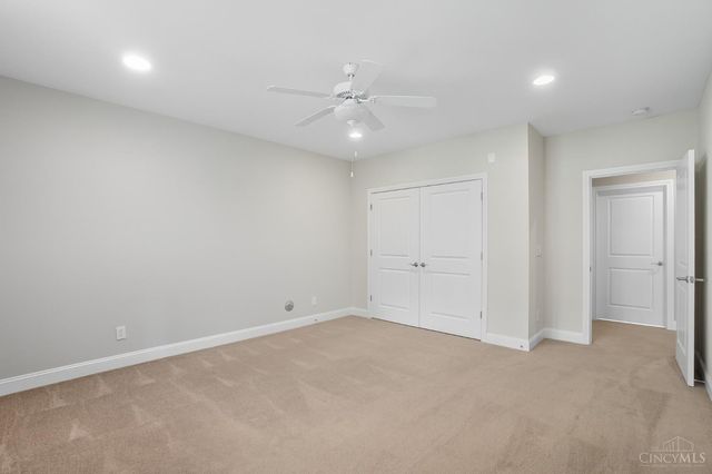 3633 Stettinius Avenue, Cincinnati, OH 45208