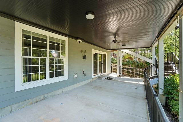 3633 Stettinius Avenue, Cincinnati, OH 45208