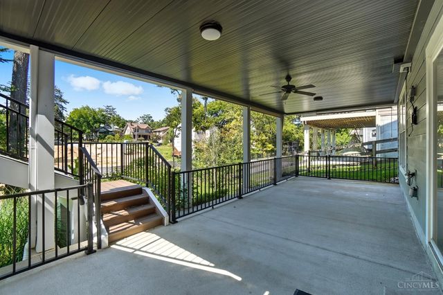 3633 Stettinius Avenue, Cincinnati, OH 45208