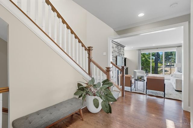 3633 Stettinius Avenue, Cincinnati, OH 45208