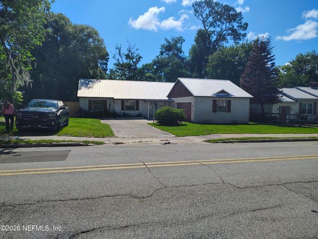 611 MOSELEY Avenue, Palatka, FL 32177
