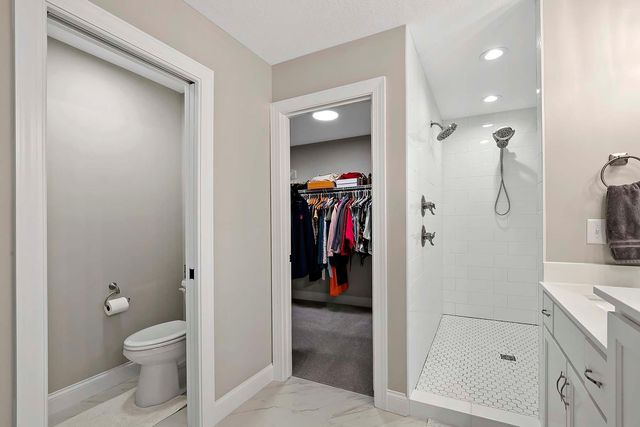 1498 Tyrone Drive, Shakopee, MN 55379