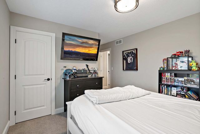 1498 Tyrone Drive, Shakopee, MN 55379