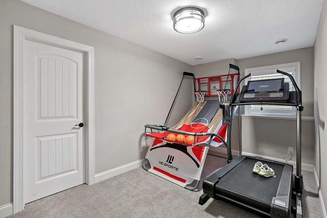 1498 Tyrone Drive, Shakopee, MN 55379