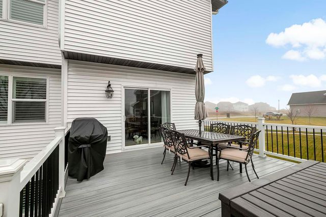 1498 Tyrone Drive, Shakopee, MN 55379