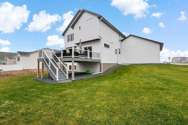 1498 Tyrone Drive, Shakopee, MN 55379