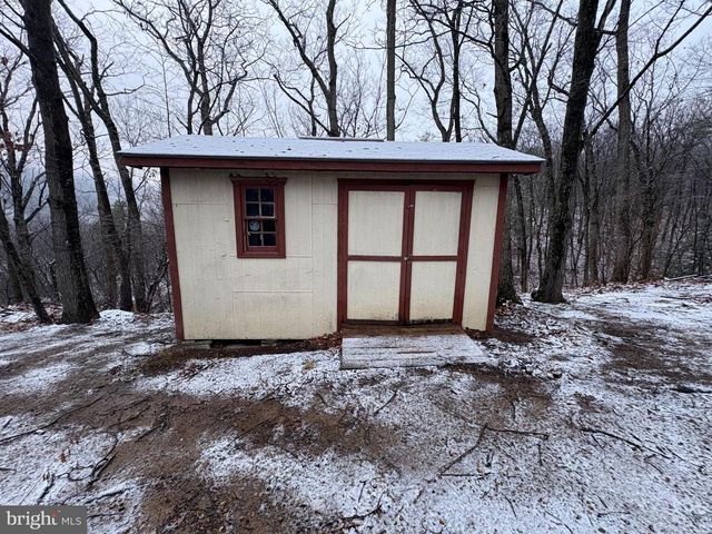 239 BIRD RIDGE RD, Springfield, WV 26763