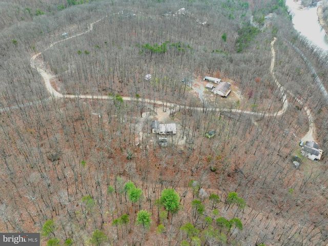 239 BIRD RIDGE RD, Springfield, WV 26763