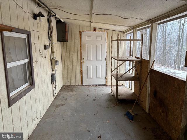 239 BIRD RIDGE RD, Springfield, WV 26763