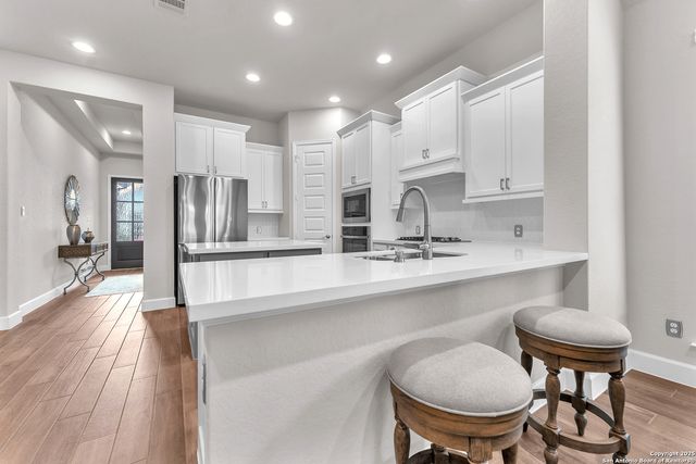 9939 Cavvy Trail, San Antonio, TX 78254