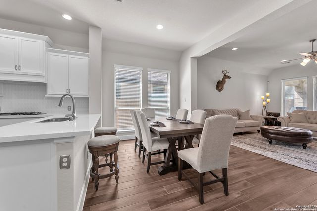 9939 Cavvy Trail, San Antonio, TX 78254