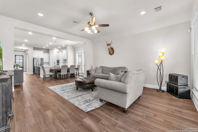 9939 Cavvy Trail, San Antonio, TX 78254