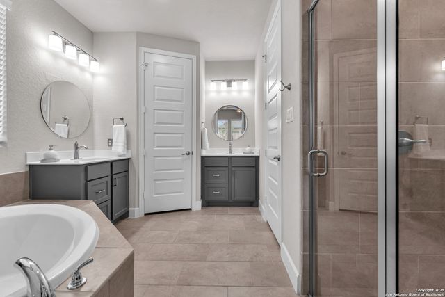 9939 Cavvy Trail, San Antonio, TX 78254