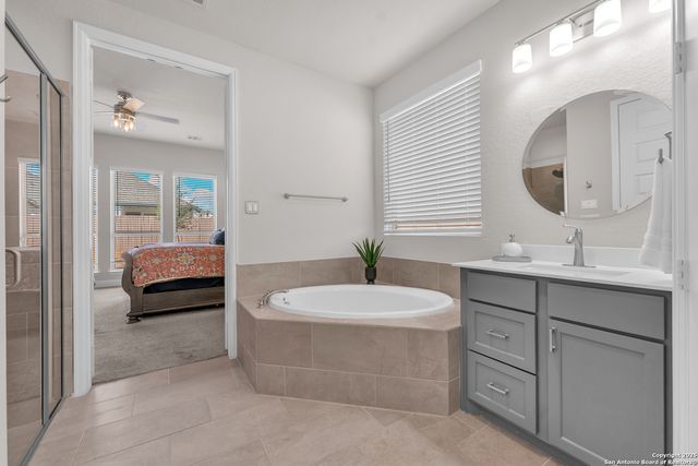 9939 Cavvy Trail, San Antonio, TX 78254