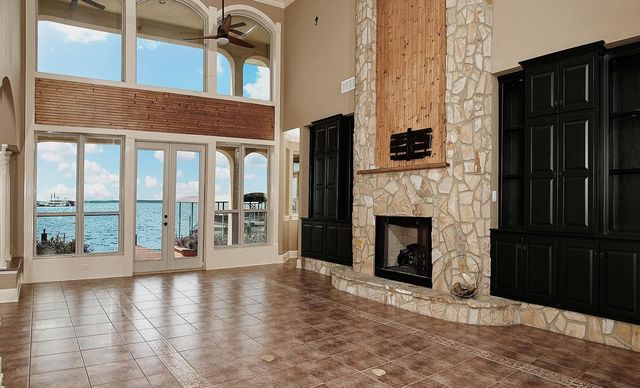 7159 Kingston Cove Lane, Willis, TX 77318