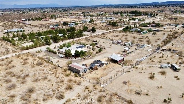 12008 Sierra Vista, Phelan, CA 92371