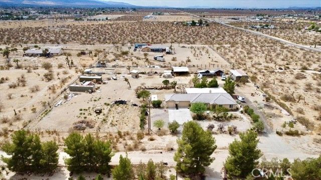 12008 Sierra Vista, Phelan, CA 92371