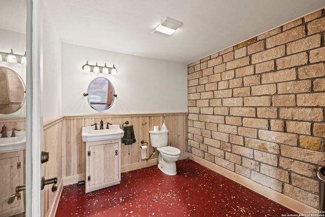 694 A SCENIC CIRCLE, Pipe Creek, TX 78063