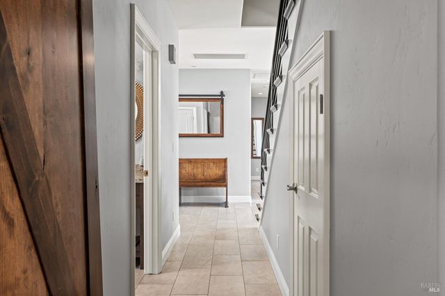 4561 Lake Ridge Rd, Ukiah, CA 95482