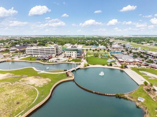 536 W Metcalfe ST, Hutto, TX 78634